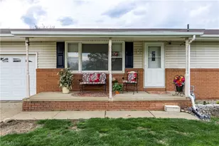 235 32nd St SW, Canton, OH 44706 - Photo 2