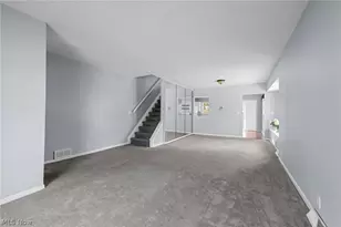 11915 Franklin Blvd, Oakwood, OH 44107 - Photo 2