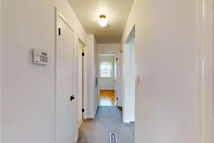 26361 Elinore Ave, Euclid, OH 44132 - Photo 18