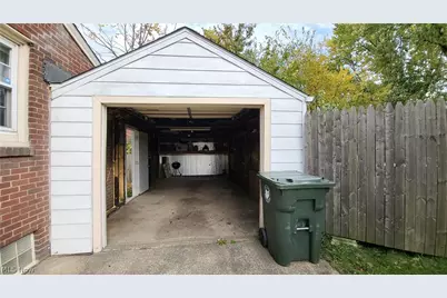 2520 Daleford Avenue NE, Canton, OH 44705 - Photo 8