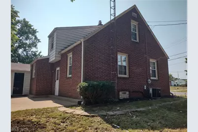 2520 Daleford Avenue NE, Canton, OH 44705 - Photo 6