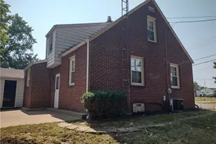 2520 Daleford Ave NE, Canton, OH 44705 - Photo 6