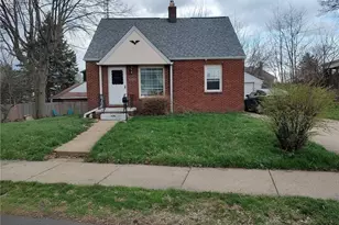 2520 Daleford Ave NE, Canton, OH 44705 - Photo 1