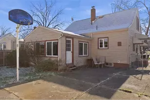 1350 Eastland Ave SE, Warren, OH 44484 - Photo 4