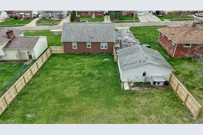 788 Jonathan Avenue, Akron, OH 44306 - Photo 4