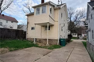 5328 Vine St, Maple Heights, OH 44137 - Photo 4