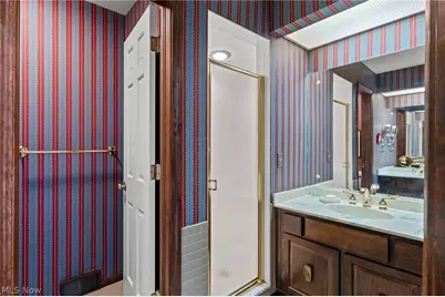 1222 Dearborn Drive, Akron, OH 44313 - Photo 40