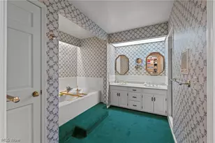 1222 Dearborn Dr, Akron, OH 44313 - Photo 34