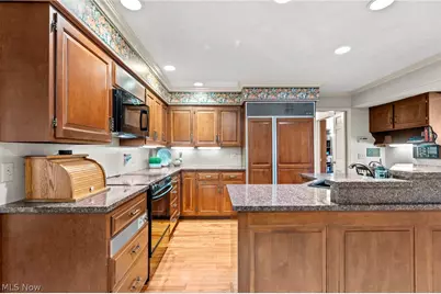 1222 Dearborn Drive, Akron, OH 44313 - Photo 16