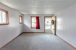 1177 Neptune Ave, Akron, OH 44301 - Photo 4