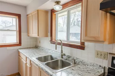 1177 Neptune Avenue, Akron, OH 44301 - Photo 10