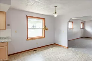 1177 Neptune Ave, Akron, OH 44301 - Photo 12