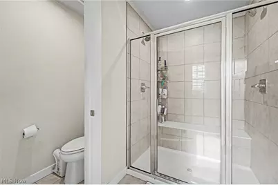 3268 Stoneleigh Road NE, Canton, OH 44721 - Photo 18