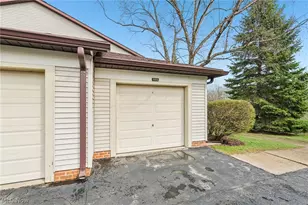 7073 Village Dr, Concord Twp, OH 44060 - Photo 4