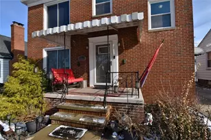 4319 W 56th St, Loveland, OH 44144 - Photo 2
