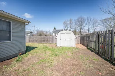 2005 17th Street NE, Canton, OH 44705 - Photo 18