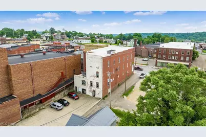 927 Wheeling Avenue #206D, Cambridge, OH 43725 - Photo 4