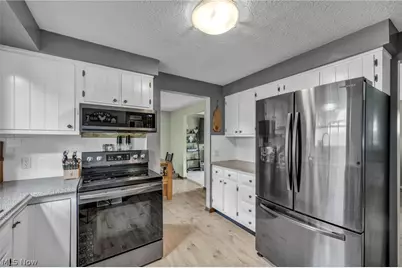 4629 Middlebranch Avenue NE, Canton, OH 44705 - Photo 10