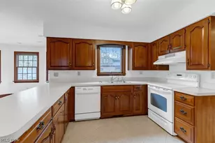 12560 Bass Lake Rd, Chardon, OH 44024 - Photo 10