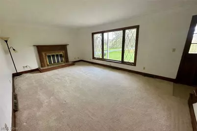 12560 Bass Lake Road, Chardon, OH 44024 - Photo 8