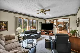 14126 Crystal Creek Dr, Strongsville, OH 44149 - Photo 6