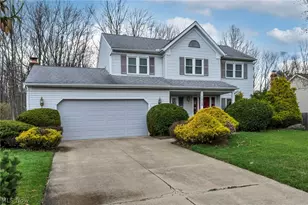 14126 Crystal Creek Dr, Strongsville, OH 44149 - Photo 2