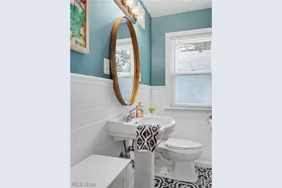 241 Lownsdale Avenue, Akron, OH 44313 - Photo 18