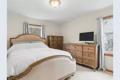 241 Lownsdale Avenue, Akron, OH 44313 - Photo 14