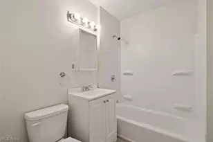 1714 Castle Ave, Loveland, OH 44113 - Photo 14