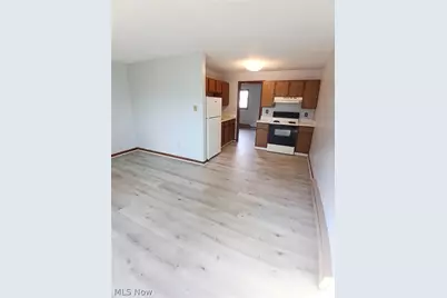 31 Elm Street #B3, Struthers, OH 44471 - Photo 4