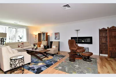 5200 Three Village Drive #LLC, Lyndhurst, OH 44124 - Photo 8