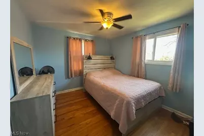 11821 Ronald Drive, Parma, OH 44130 - Photo 10