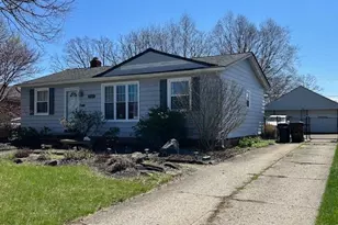 11821 Ronald Dr, Parma, OH 44130 - Photo 2
