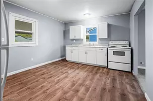 2012 Endrow Ave NE, Canton, OH 44705 - Photo 10