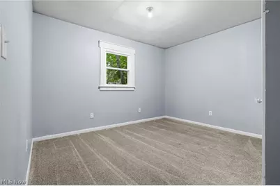 2012 Endrow Avenue NE, Canton, OH 44705 - Photo 18