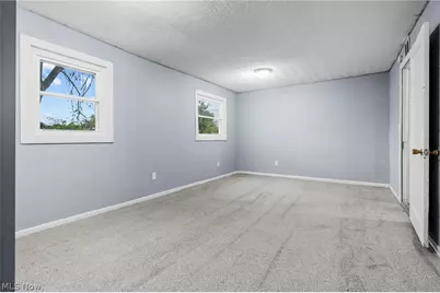 2012 Endrow Avenue NE, Canton, OH 44705 - Photo 16