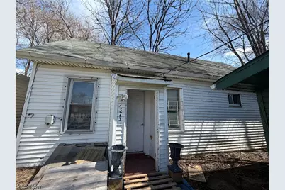 1369 E 41st Street, Loveland, OH 44103 - Photo 6