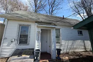 1369 E 41st St, Loveland, OH 44103 - Photo 6