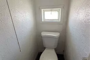 1369 E 41st St, Loveland, OH 44103 - Photo 24