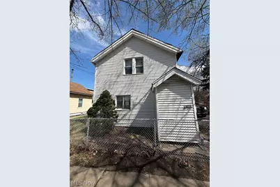 1369 E 41st Street, Loveland, OH 44103 - Photo 2