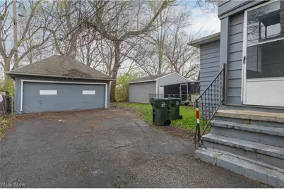 4004 E 52nd Street, Newburgh Heights, OH 44105 - Photo 36