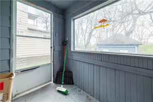 4004 E 52nd St, Newburgh Heights, OH 44105 - Photo 32