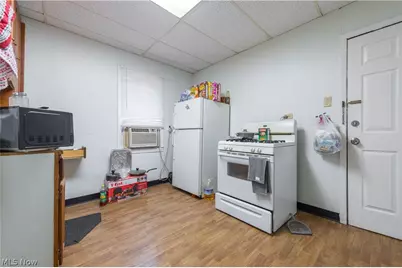 4004 E 52nd Street, Newburgh Heights, OH 44105 - Photo 20