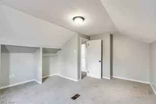 8514 Deerfield Dr, Parma, OH 44129 - Photo 26