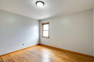 8514 Deerfield Dr, Parma, OH 44129 - Photo 14