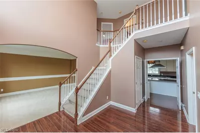 17918 Princeton Circle, Strongsville, OH 44149 - Photo 2