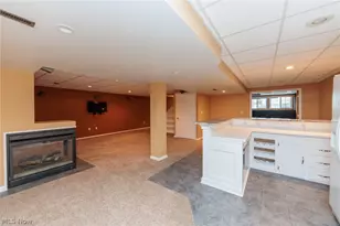 17918 Princeton Cir, Strongsville, OH 44149 - Photo 38