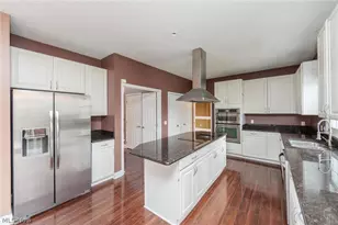 17918 Princeton Cir, Strongsville, OH 44149 - Photo 6