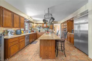 6880 Cliffside Dr, Vermilion, OH 44089 - Photo 12