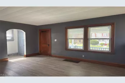 379 Noah Avenue, Akron, OH 44320 - Photo 6